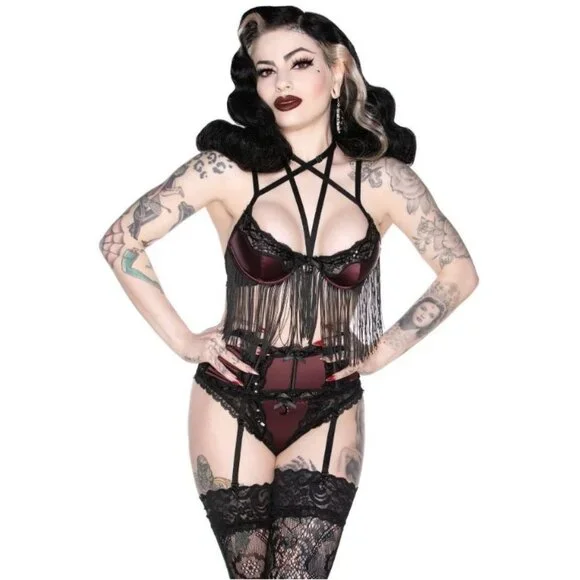 Killstar ✦ She's Poison Bra & Garter Set ✦ Blood Red Gothic Lace Strappy S NWT - Picture 2 of 11